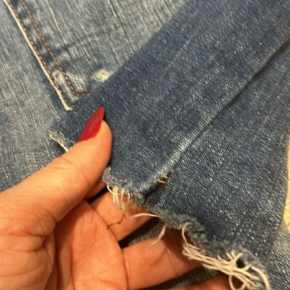 Aeropostale high-rise denim skirt. Size 4. Stretch. Distressed Jean skirt - Picture 8 of 10